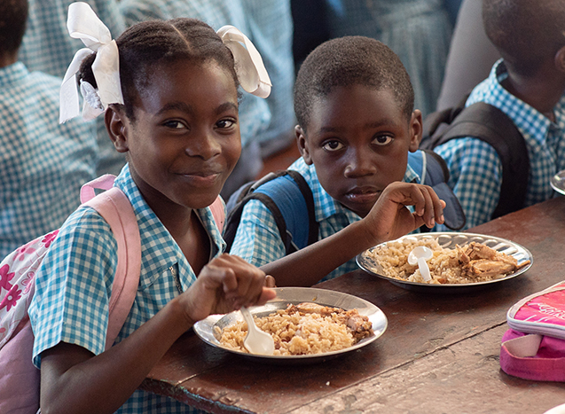 HA - 2 at lunch - Parc Chretien